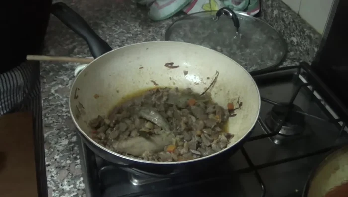 Aggiustare di sale e prezzemolo.