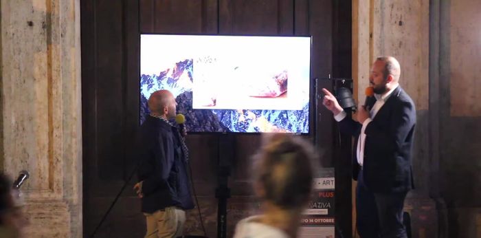 Aggiungere la milza di vitello, precedentemente pulita e tagliata a pezzi.