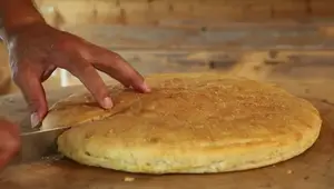 Pizza Ripiena Verdure: Ricetta Facile e Gustosa per la Domenica