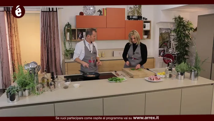 Salare e pepare le braciole (379.599)
