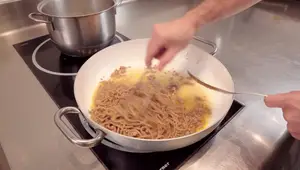 Bigoli all'Anatra: Ricetta Veneta con Disosso dell'Anatra