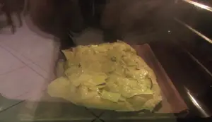 Pizza Bianca Zucchine e Provolone Piccante: Ricetta Facile