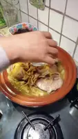Tajine di Agnello con Prugne: Ricetta Marocchina