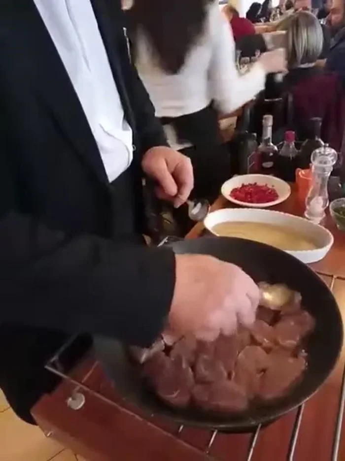 Preparare il filetto di maiale: assicurarsi che sia stato marinato adeguatamente (almeno a bagno nella grappa al melograno).