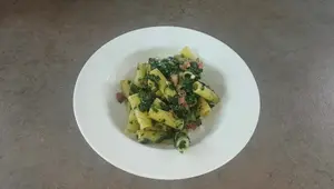 Pasta Spinaci e Pancetta Croccante: Ricetta Facile e Veloce