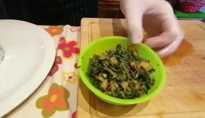 Frullare la salsa per renderla liscia.