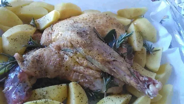 Preriscaldare il forno a 200 gradi.