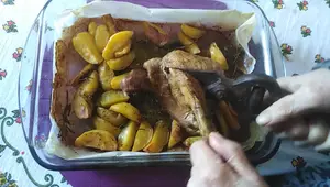 Anatra Arrosto con Patate di Colfiorito: Ricetta facile e gustosa