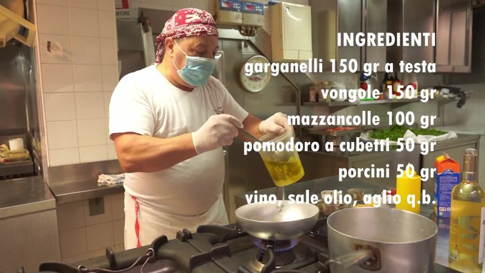 Aggiungiamo il sale.