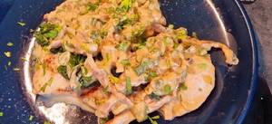 Petto di Pollo Cremoso: Ricetta Keto con Broccoli e Guanciale