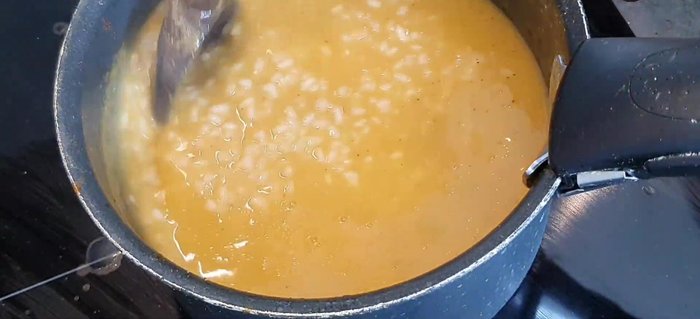 Aggiungere la bisque al risotto negli ultimi 5 minuti di cottura. (488.4)