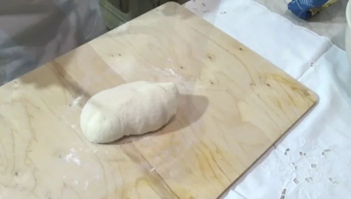 Scongelare i funghi misti.