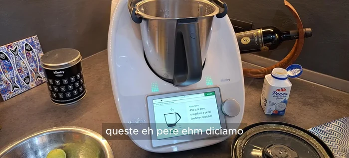 Aggiungere 300g di pere congelate e 200g di banane congelate.