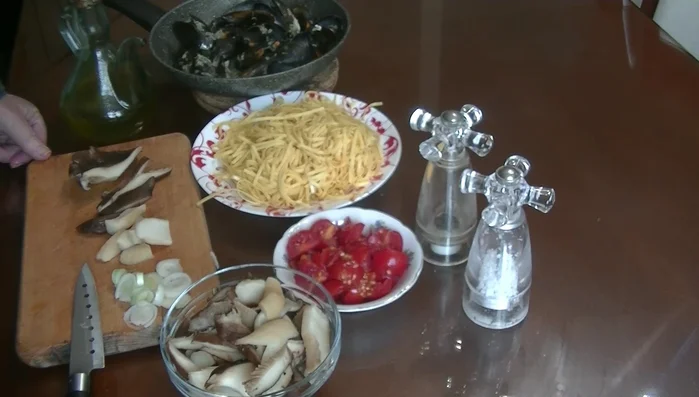 Sfumare con il vino bianco.