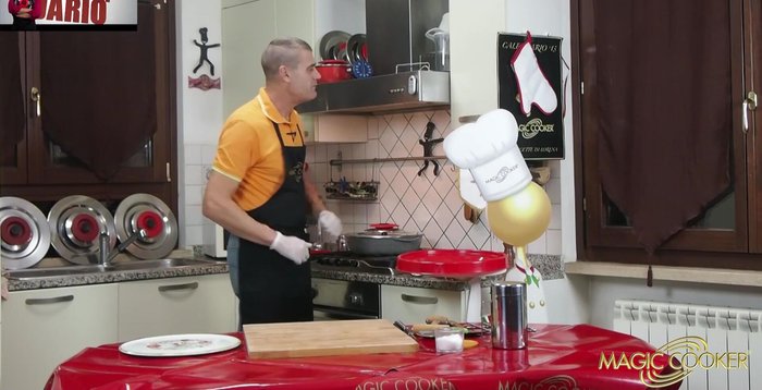 Coprire con il Magic Cooker e cuocere per altri 4 minuti.