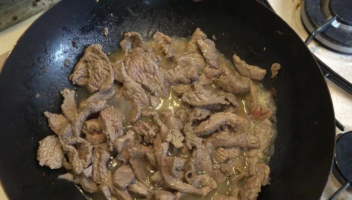 Sfumare con un bicchiere di vodka.