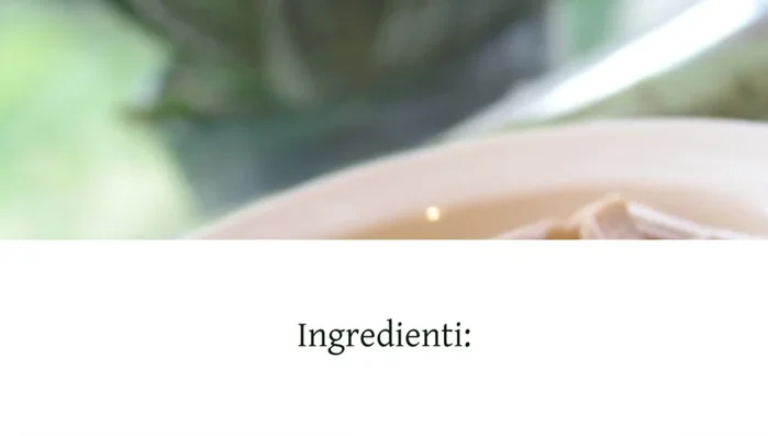 Mescolare bene e cuocere per altri 5-7 minuti, o fino a quando gli spinaci saranno completamente cotti e la panna si sarà leggermente addensata.