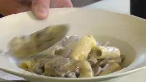 Rigatoni cremosi ai funghi: ricetta facile e veloce