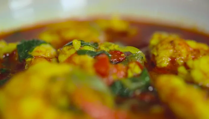 Servire con riso basmati.