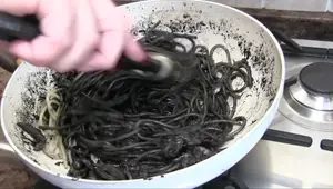 Spaghetti al Nero di Seppia: Ricetta facile e gustosa per salvare il mare