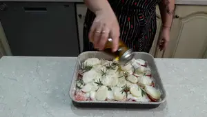 Patate al Rosmarino e Squacquerone: Ricetta Facile e Deliziosa