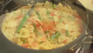 Pasta Primavera: Ricetta facile e leggera - Maccheroni di Primavera