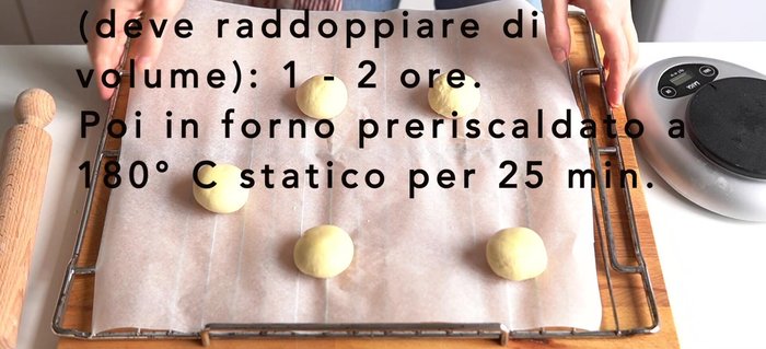 Cuocere in forno (temperatura e tempo di cottura non specificati nel testo). [331.48]