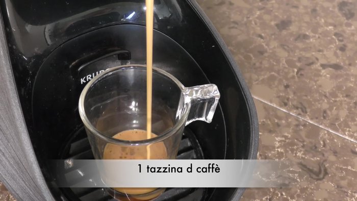 Preparare una tazzina di caffè.
