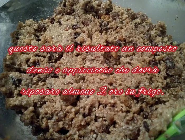 Lasciare riposare il ripieno in frigo per almeno due ore.