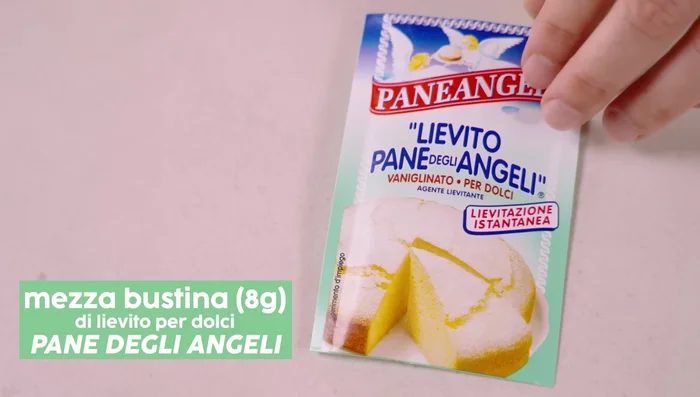 Incorporare 1/2 bustina di lievito.