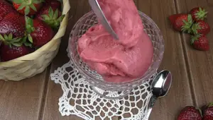 Gelato alle Fragole senza Gelatiera: Ricetta facile e veloce!
