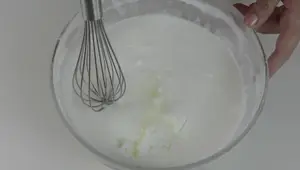Sorbetto al Limone Cremoso: Ricetta Facile e Veloce (Senza Gelatiera)