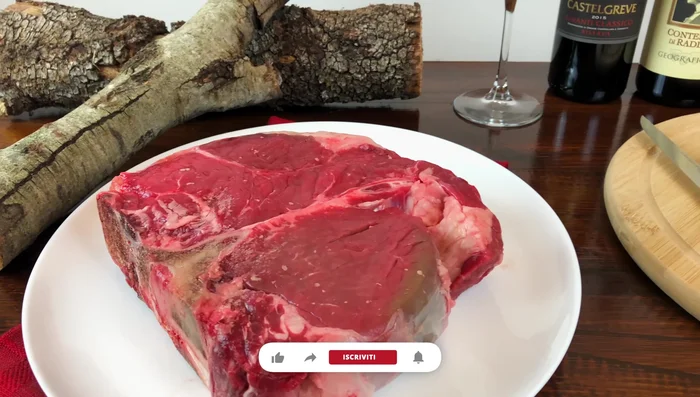 Selezionare una lombata di Chianina da un vitellone o scottona di età compresa tra i 12 e i 24 mesi, frollata per almeno 4 settimane. Lo spessore deve essere di almeno 5 cm.