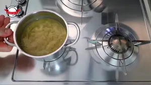 Crema al Pistacchio: Ricetta facile e veloce (VIDEO)